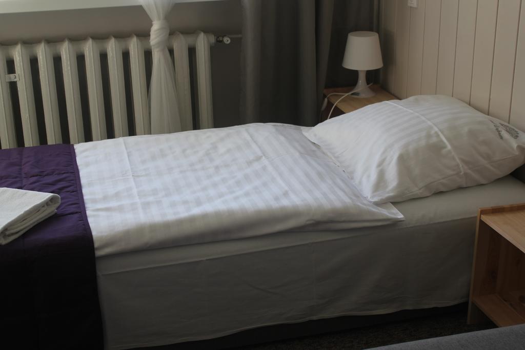Hotel Pod Debem Zielona Góra Eksteriør bilde